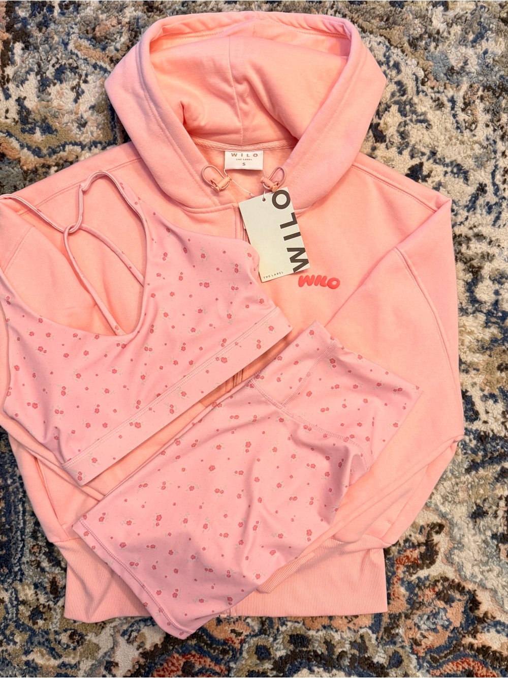 WILO The Label Pink Floral 3 Piece Set Hoodie Bra Scrunch Shorts S NWT $204 - Picture 2 of 11
